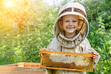 Easy to use and affordable Hot-selling products Child's Beekeeping Suit with Fencing Veil 4XS ...