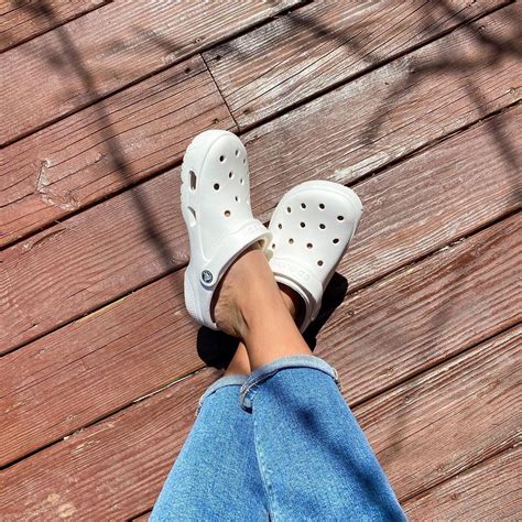 Crocs Classic Clog - White