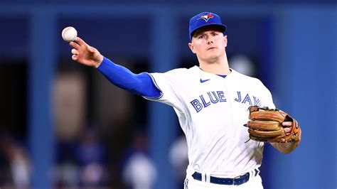 Blue Jays' Matt Chapman came up just shy of another Gold Glove - Yahoo ...