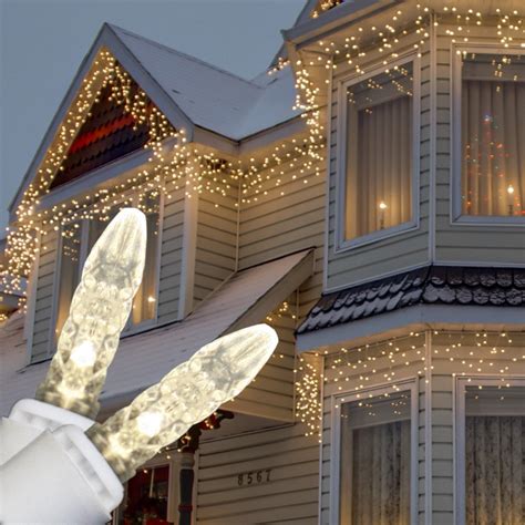 LED Icicle Lights | Commercial Grade Outdoor Lighting | Chicago, IL