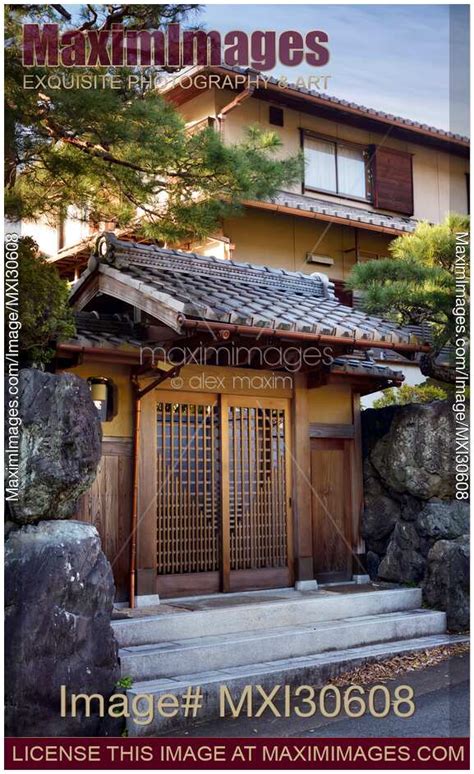 Photo of Modern Japanese private residential house front gate built in ...