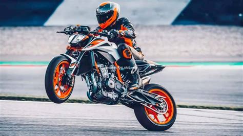 KTM 890 Duke R explained by KTM in Official Video