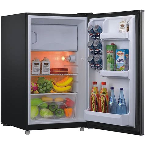 Customer Reviews: Amana 4.6-Cu. Ft. Single-Door Mini Fridge with Freezer Compartment Silver ...