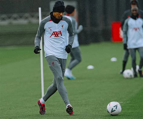 56 photos from Liverpool's Wednesday training session - Liverpool FC