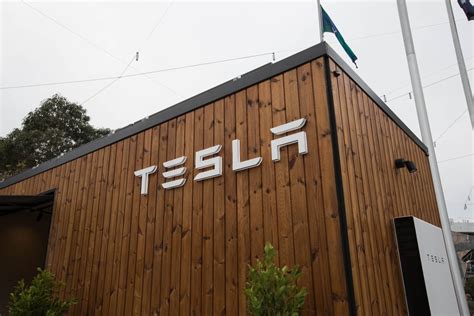 Tesla takes solar-powered Tiny House on tour