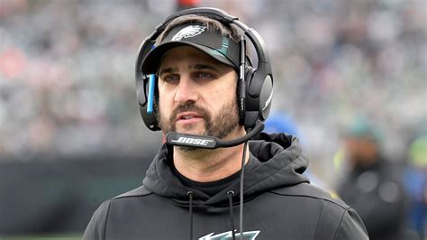 Nick Sirianni returns to the sidelines, Eagles add another player to ...