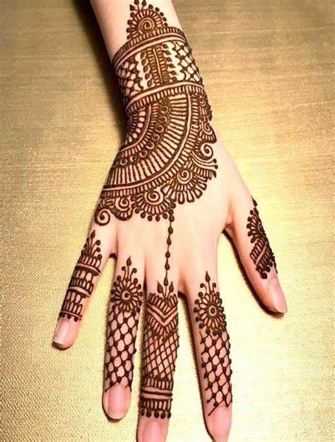 Back Hand Mehndi Designs That You Should Try