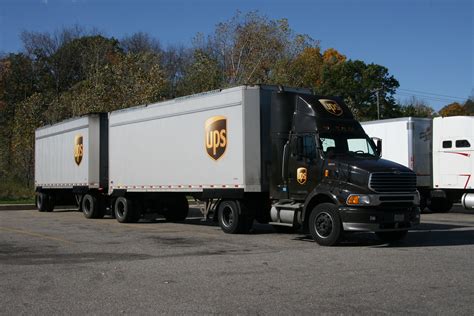 Ford Sterling UPS truck | Double trailer UPS truck | Flickr