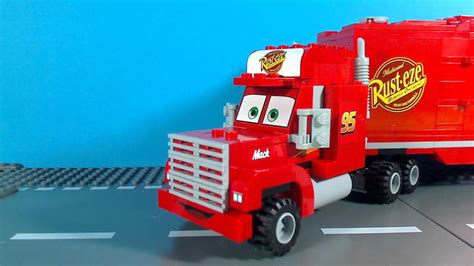 LEGO Cars 2 Mack's team truck - YouTube