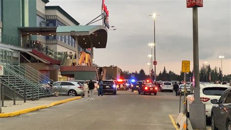 West Edmonton Mall lockdown: some shoppers on edge | CityNews Edmonton