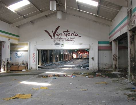 Inside America's Abandoned Malls, In 35 Haunting Photos