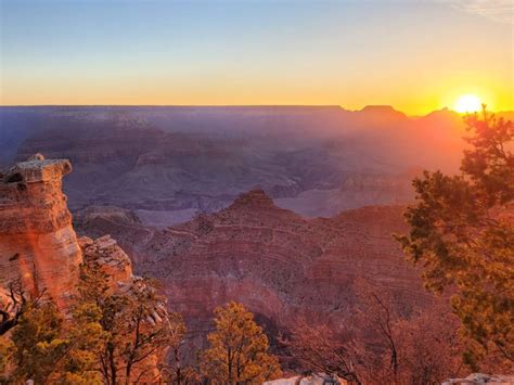 Best Place to See the Grand Canyon Sunrise at South Rim