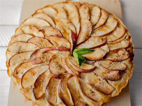 Quick and Easy Apple Pie Recipe - Vital Fair Living