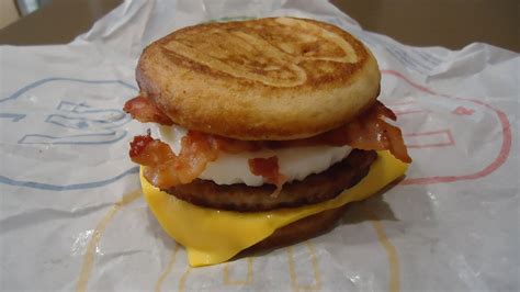 McDonald's | Mighty McGriddle | Review - YouTube