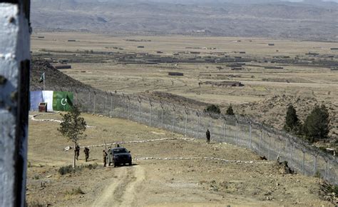 Pakistan says fence on Afghan border will reduce attacks - The Garden ...