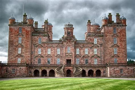 Drumlanrig Castle, Dumfries and Galloway, Scotland. [1024 × 684] : r/castles