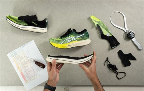 Cut in half: ASICS Magic Speed 2 Review | RunRepeat