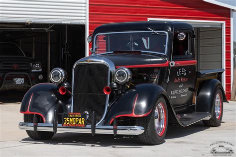 Randy Lotz garage built 1935 Dodge Truck — Old Custom Cars