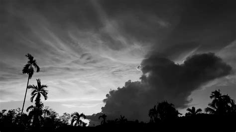 Black And White Clouds Stock Photos, Images and Backgrounds for Free ...