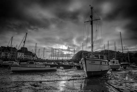 Ilfracombe Harbour | Early morning in Ilfracombe harbour | Richard Walker | Flickr