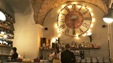 13 Best Bars in Rome for a Night of Bar-Hopping