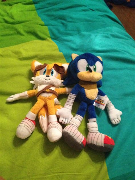 Sonic Boom Sonic & Tails Plushies. Tails looks cute, but Sonic looks even cuter!!! Hedgehog Room ...