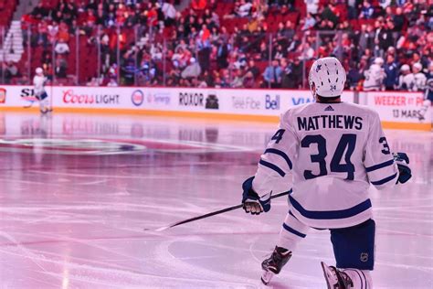 Auston Matthews Wallpaper Iphone : Download Auston Matthews Iphone 11 ...