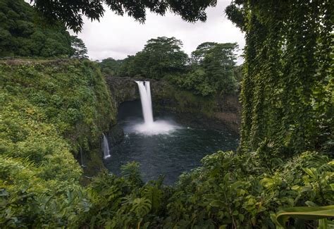 Waterfalls on the Island of Hawaii | Go Hawaii