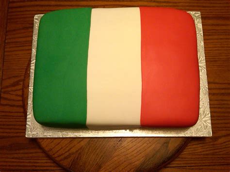 italian flag cake designs | Cakes by Liz: Italian Flag Cake | Flag cake, Italian flag, Flag cake ...