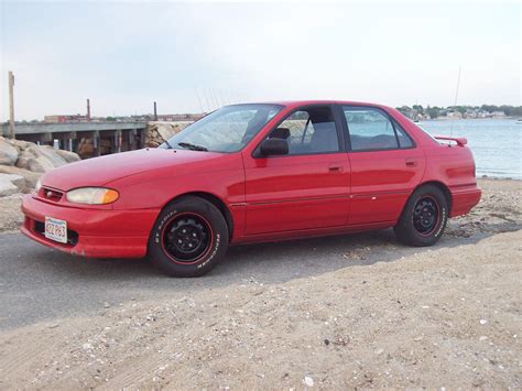 1995 Hyundai Elantra - Information and photos - MOMENTcar