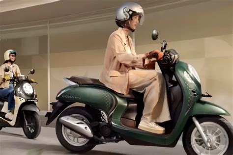 Scoopy 2024: Melangkah Penuh Gaya dalam Pilihan Motor Terkini - Vagansa