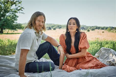 THR Cover Story: Chip and Joanna Gaines on ‘Fixer Upper,’ Launching ...