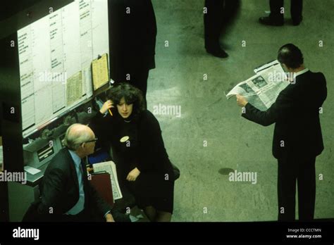 London Stock exchange, trading floor, 1985. City of London, England Stock Photo - Alamy