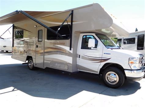 2014 Winnebago Minnie Winnie 25b RVs for sale