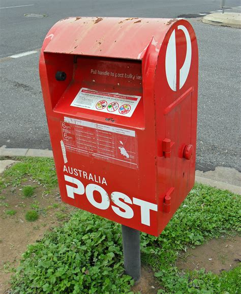 File:Australia Post box.jpg - Wikimedia Commons