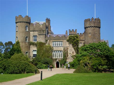 Fonds d'ecran Château fort Malahide Castle Ireland Villes télécharger photo