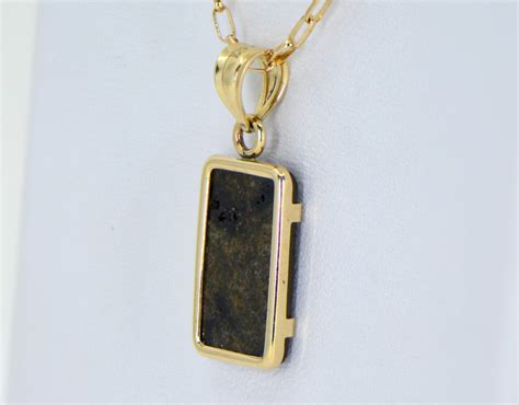 Martian Meteorite Pendant - Genuine Mars Meteorite Jewelry - 14Kt Gold – Top Meteorite