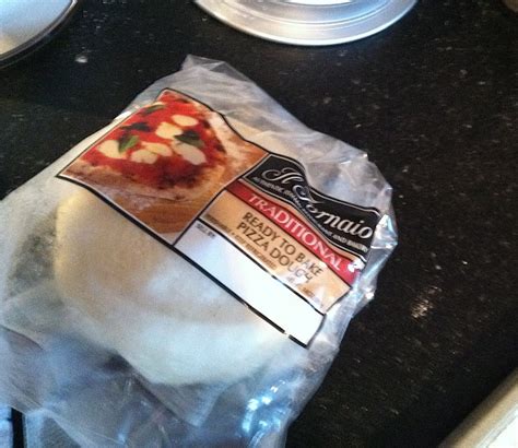 Makin' it in Memphis: Fresh Market Frozen Pizza Dough is Amazing.