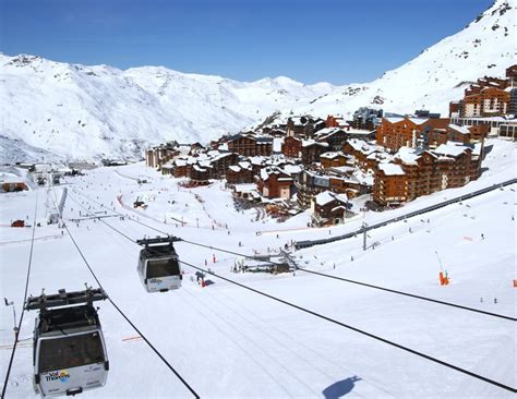 Rent or charter a helicopter for Les Trois Vallées Ski Resort and other winter activities