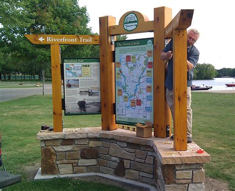 Directional kiosk | Wayfinding signage design, Signage design, Outdoor ...