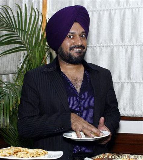 Gurpreet Ghuggi Photo - (458x514) : Indya101.com