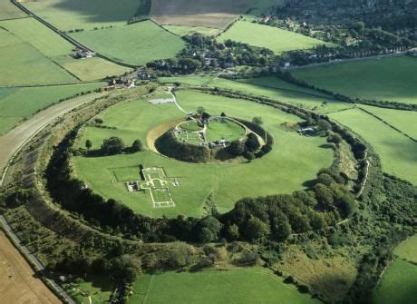 The massive Iron Age hill fort of Old Sarum, earliest settlement of Salisbury in England | From ...