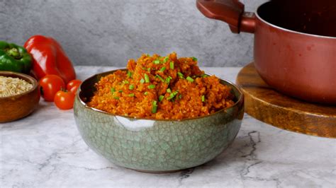 How to Make Nigerian Jollof Rice: 10 Easy Steps