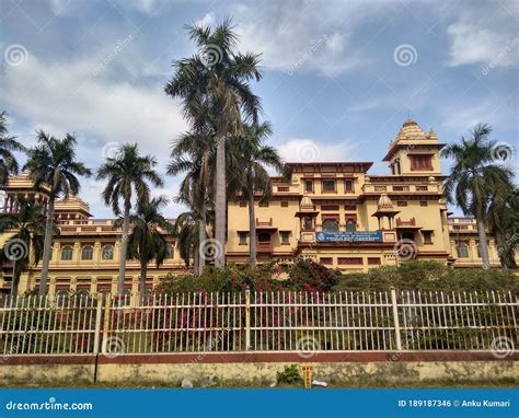 Central Library BHU Campus. Stock Photo - Image of varanasi ...