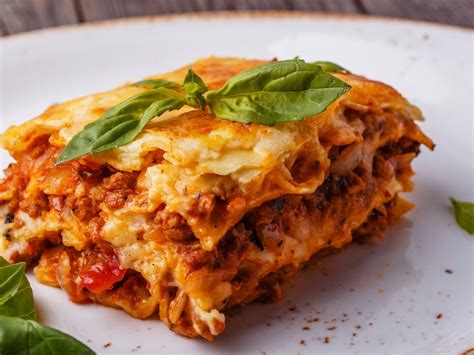 Lasagnes à la bolognaise très facile : Recette de Lasagnes à la ...