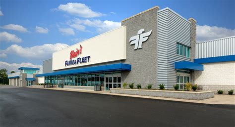 Blain's Farm & Fleet Automotive Service Center of Rockford, IL