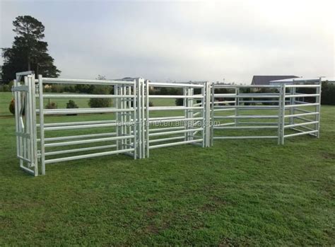 Hot Sale Galvanized Metal Farm Gates (factory,Iso9001) - Buy Galvanized Farm Gates,Galvanized ...