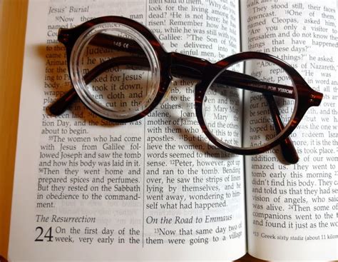 Low Vision Help: Reading with Low Vision Glasses