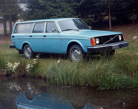 Volvo Wagon Fanatics Prepare for the Arrival of New Volvo Wagon – Brett ...