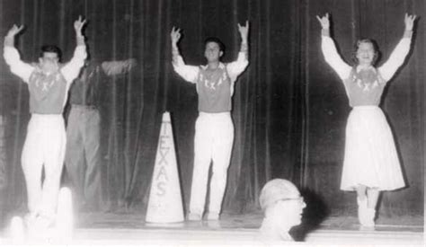 “Hook ’em Horns” Hand Sign | The UT History Corner